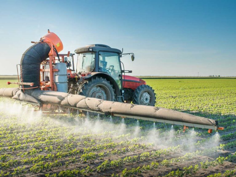 advantages disadvantages of pesticides